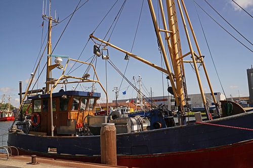 Vissersboot in de haven van Büsum