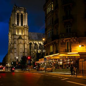 Café Panis - Een Stijlvolle Wanddecoratie van Parijs' Iconische Notre Dame