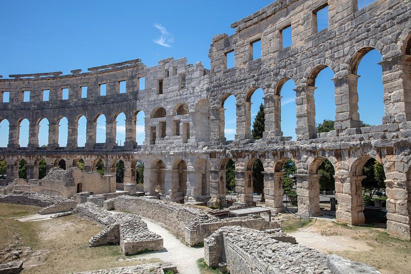 Balcony Roman Arena (amphitheatre) in central Pula, Croatia by Joost Adriaanse