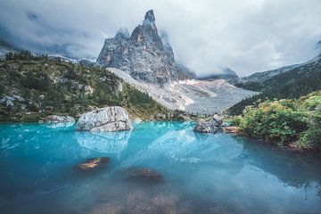 Dolomieten Lago di Sorapis van Jean Claude Castor