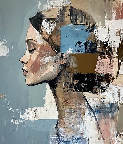 Femme rêveuse dans des tons de terre