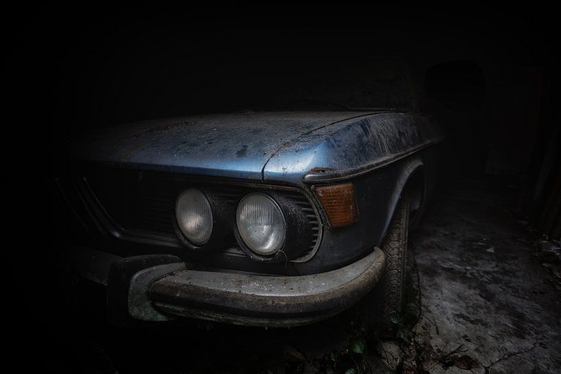 Old BMW by Maikel Brands