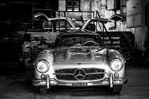 Mercedes 300 SL Coupé in schwarzweiß