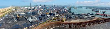 Panorama aérien de l'industrie à IJmuiden aux Pays-Bas avec Tata Steel sur Eye on You