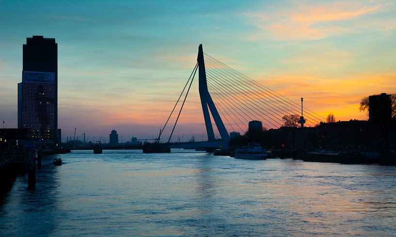 Ondergaande zon in Rotterdam par Mylène Amoureus