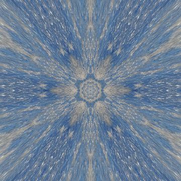 Abstract mandala in blauw en zilver van Maurice Dawson