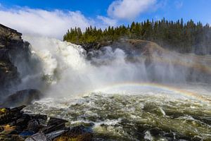 Tosender Wasserfall