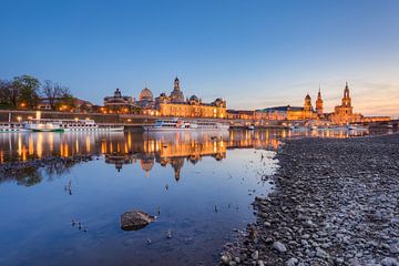Avonden in Dresden aan de Elbe van Michael Valjak
