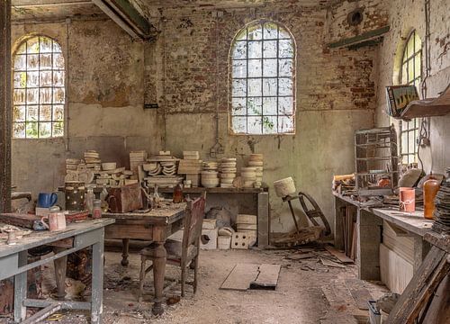 Abandoned pottery urbex by Alfred Benjamins