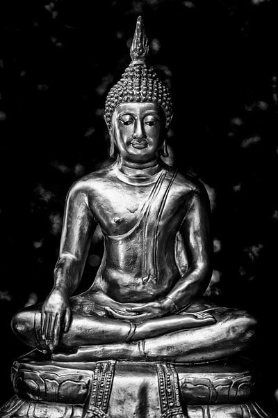Buddha figure by Uwe Merkel