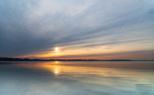 Zonsondergang bij de Haringvlietbrug