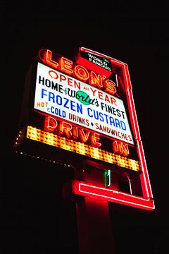 Leon's by Bethany Young Photography