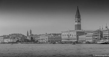 De skyline van San Marco van Henk Veenstra