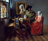 The glass of wine with the Pearl