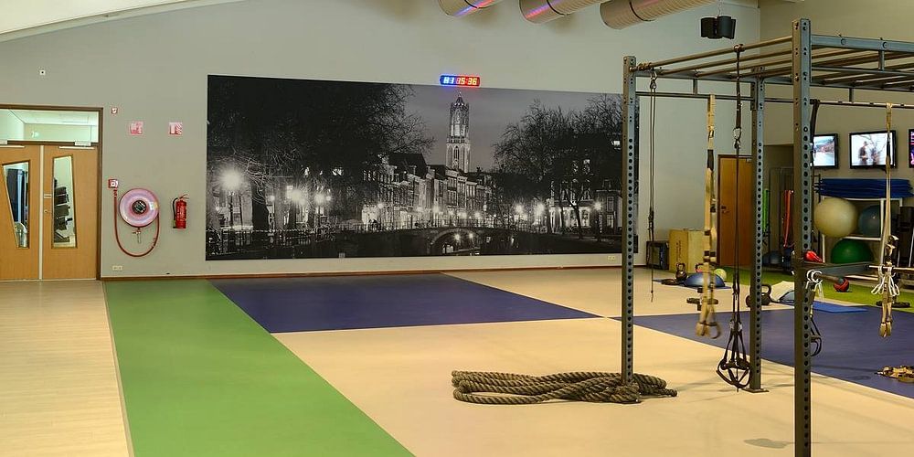 Ansicht von Zandbrug und von Oudegracht in Utrecht vom Bemuurde Weerd, SCHWARZES WEISS von Donker Utrecht