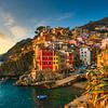 Blick auf Riomaggiore bei Sonnenuntergang. Cinque Terre von Stefano Orazzini