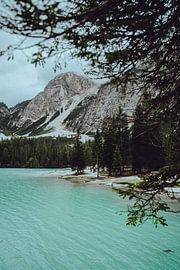 Lago Di Braies, Italie van Eva Ruiten