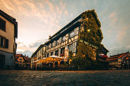 Frankrijk Straatsburg, Straatsburg, vakwerkhuis in de avond, restaurant