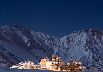 Avoriaz - wintersport dorp in de Alpen van Arie-Jan Eelman