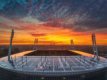Weserstadion bei Sonnenaufgang in Bremen, Deutschland