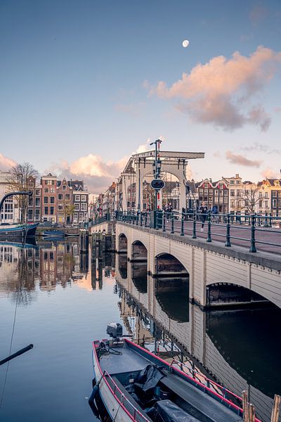 Magere Brug by Etem Uyar