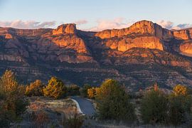 Die Rocs de Queralt bei Sonnenuntergang in Pallars Jussa, Katalonien von PhotoCluster