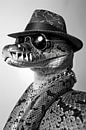 Stijlvolle slang met hoed en zonnebril, monochroom van Poster Art Shop thumbnail
