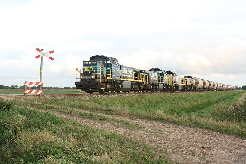 Le Lineas s'entraîne à Tussenklappenpolder aux Pays-Bas (2175) par Erik van Vliet