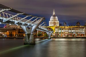 LONDRES St. Paul's dans l'éclat des lumières