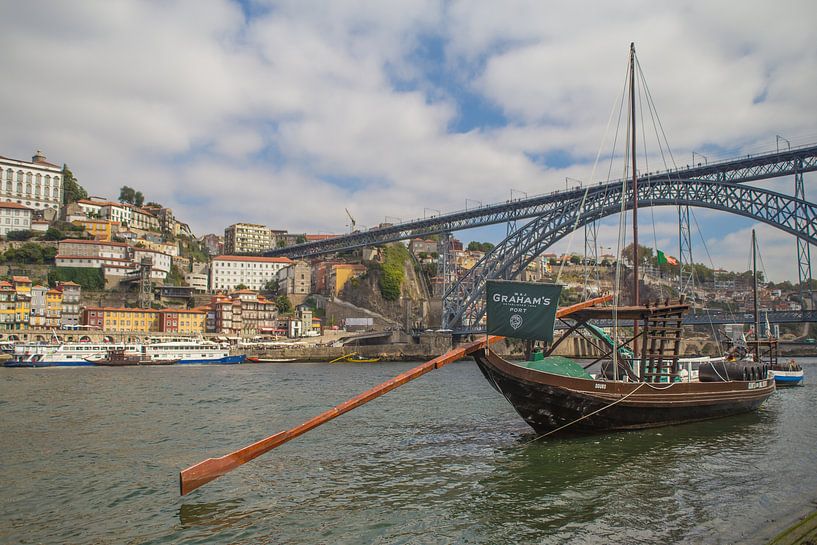 Porto - een boot aan de Douro van Omri Raviv