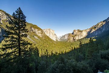Vue du tunnel dans le parc national de Yosemite