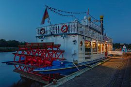 Schaufelraddampfer an der Ostsee von Markus Lange