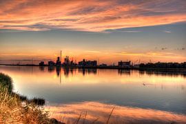 Sundown in Antwerp harbor von m 0nt2