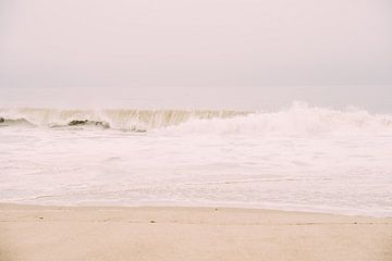 Vagues minimalistes à Malibu sur Patrycja Polechonska