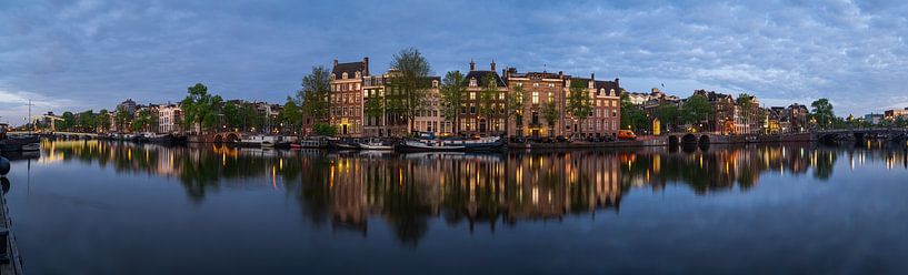 Panorama des Flusses Amstel in Amsterdam, 2020 von Amsterdam.Photos