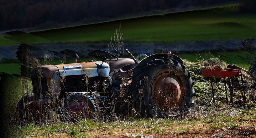 Le vieux tracteur by Georges Rudolph