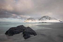 Arctic Beach von Captured by Nina