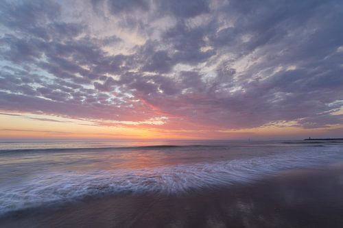 Zonsondergang op het zuiderstrand in Den Haag