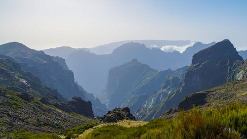 Madeira - Canyons van de berg Pico do Arieiro
