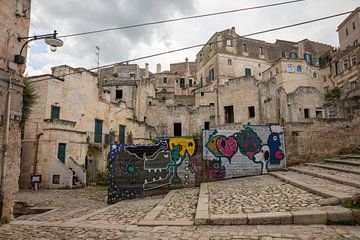 Grafitti in de binnenstad van Matera, Italië