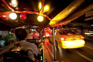 Tuktuk in Bangkok. sur Luuk van der Lee