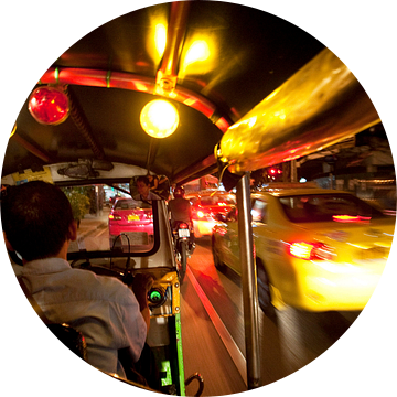 Tuktuk in Bangkok. van Luuk van der Lee