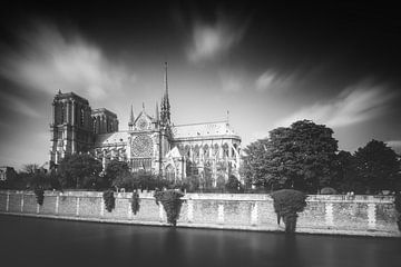 Notre-Dame kathedraal lange sluitertijd in zwart-wit