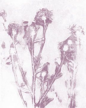 Paarse bloemen op wit. Natuurlijk leven. Botanische kunst in pastelkleuren. van Dina Dankers