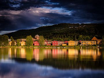 Noors rivierlandschap in Drammen bij Oslo van Eddy Westdijk