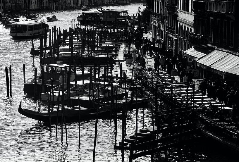 Licht und Schatten auf dem Canal Grande von artpictures.de