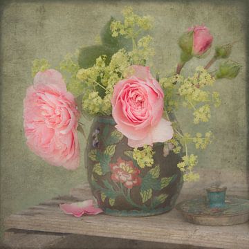 zacht roze rozen  van Marga Goudsbloem