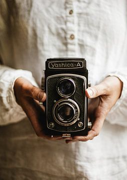 Old camera by Melanie Schat