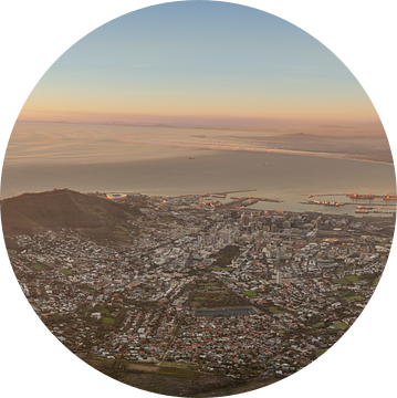 Kaapstad bij zonsondergang van Dennis Eckert