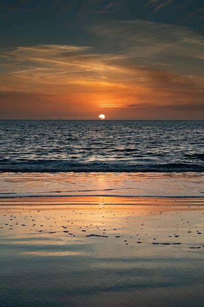 Zonsondergang Strand Koudekerke van HylkoPhoto